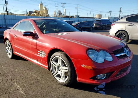 2007 Mercedes-Benz Sl 550 z USA, uszkodzony, nr VIN WDBSK71F97F132680
